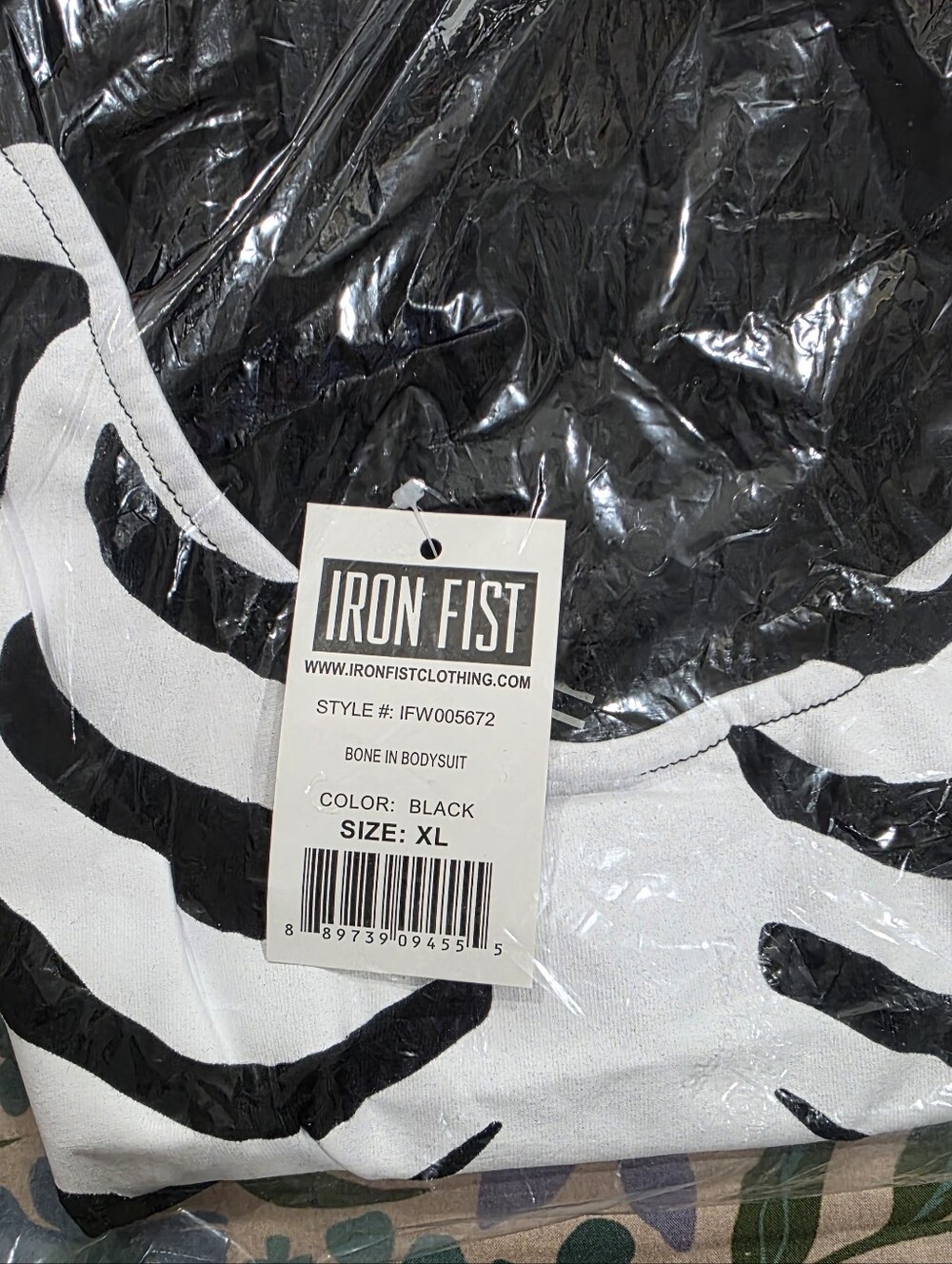 ☠ Iron Fist Bone In Bodysuit ☠ - Picture 12 of 16
